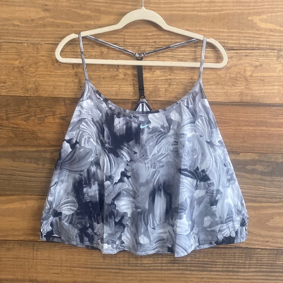 Nike Tank Top - Picture 2 of 8